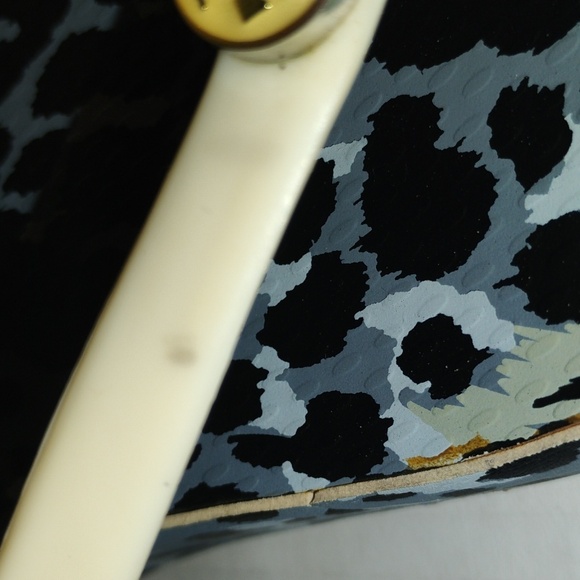 Tory Burch Leopard Print Sandals. Womens size 8. Cream & Black in color. - Picture 10 of 12